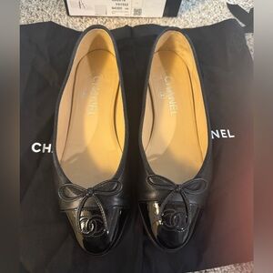 CHANEL Black Leather Flats with Bow Detail